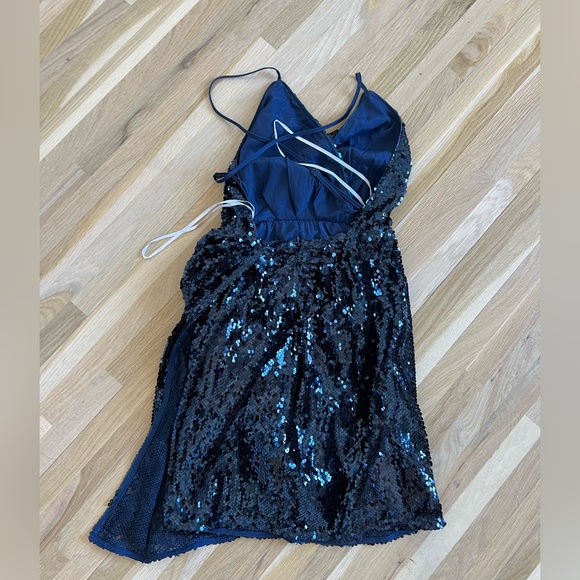 Lulus mini dress - Picture 3 of 3